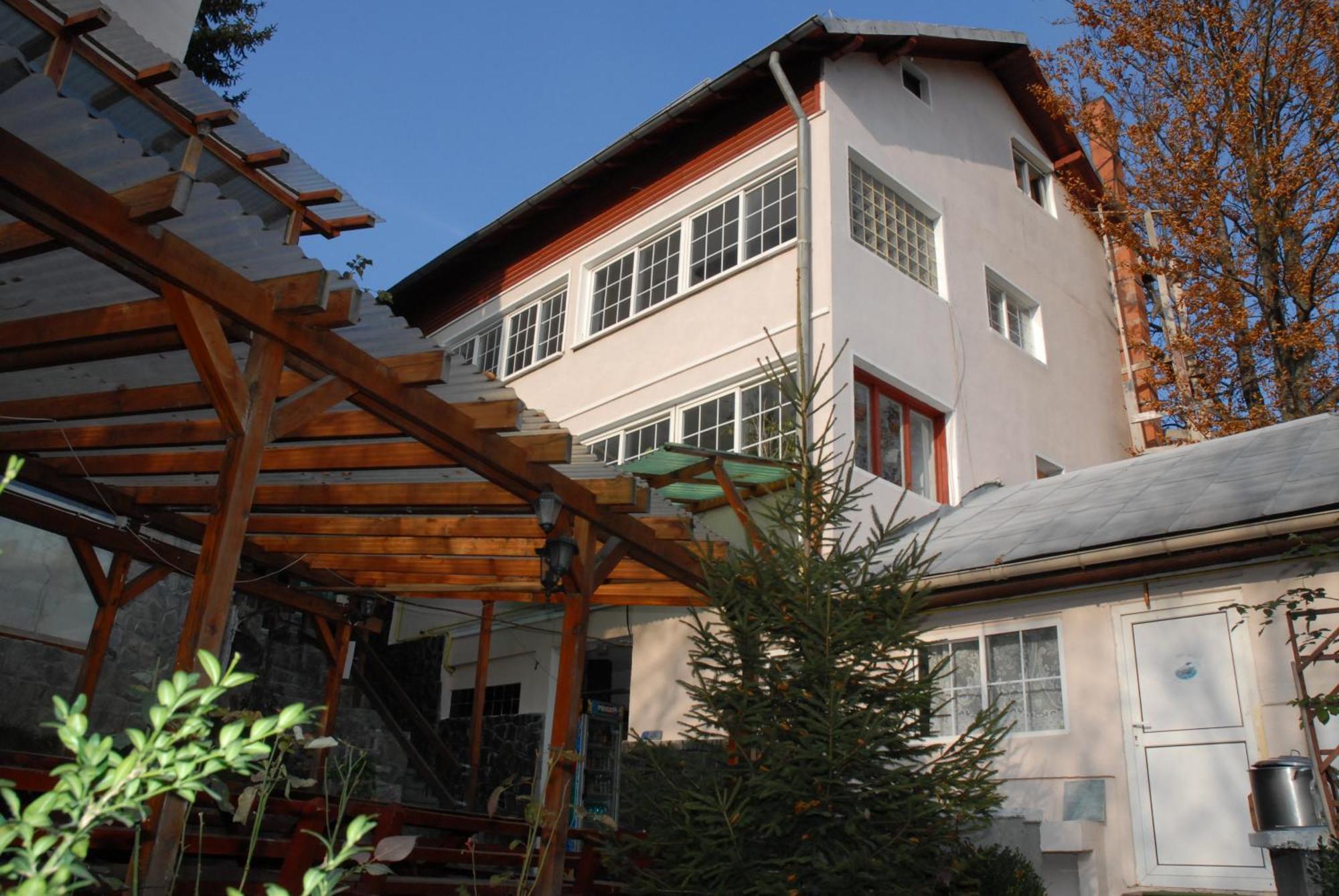 Cazare Casa Cristina Busteni Exterior photo